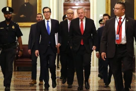 Mỹ đạt thoả thuận gói kích thích kinh tế 2.000 tỷ USD