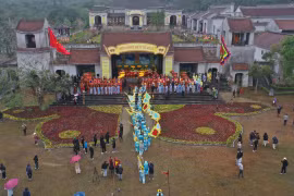 Quảng Ninh: Hàng nghìn phật tử, du khách tham gia khai hội xuân Yên Tử 2025