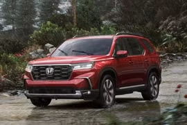 3 thương hiệu xe SUV nào được người dùng giữ lâu nhất?