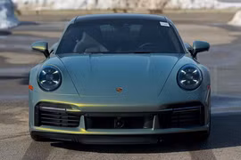 Ngắm Porsche 911 Turbo S riêng màu sơn hơn 2 tỷ đồng