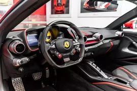 Siêu xe Ferrari 812 GTS thứ 3 sắp về Việt Nam