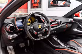 Siêu xe Ferrari 812 GTS thứ 3 sắp về Việt Nam