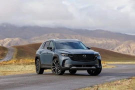 Chi tiết Mazda CX-50 2025 từ 770 triệu đồng 