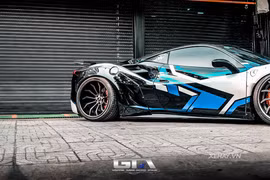 Ngắm bộ áo độc đáo của Ferrari 488 GTB Liberty Walk 