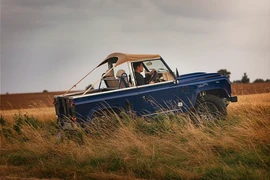 Phục chế xe Land Rover Defender mất hơn 4,2 tỷ 