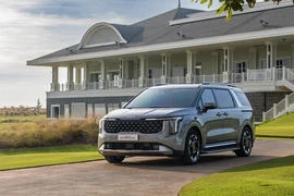 Chi tiết Kia Carnival 2025 bản 9 chỗ giá chỉ 649,8 triệu đồng