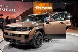 Hyundai SantaFe 2024 sẽ bán trực tuyến trên toàn thế giới từ 2024