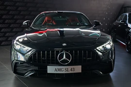 Xem Mercedes-AMG SL 43 hạng sang giá 6,9 tỷ đồng 