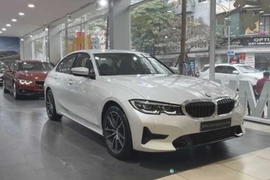 Loạt xe sang BMW 3-Series đời cũ được giảm giá sâu 