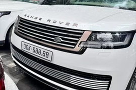 Biển 30K-688.88 gắn lên xe sang Range Rover SV hơn 25 tỷ