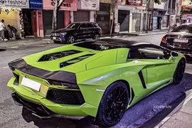 Chi tiết Lamborghini Aventador Roadster xanh cốm giá hơn ở Sàu Gòn