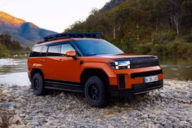 Hyundai công bố gói nâng cấp XRT off-road cho SUV SantaFe 2025 