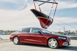 Chi tiết Mercedes-Maybach S680 phong cách du thuyền