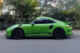 Đại gia Sài Gòn khoe Porsche 911 GT3 RS màu độc lạ