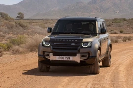 Vì sao Land Rover Defender EV liên tục hoãn xuất hiện?