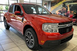 Chi tiết Ford Maverick 2022 giá rẻ hơn Ranger, liên tục 'cháy hàng'