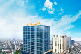 Phó Tổng Giám đốc LPBank muốn rút hết vốn khỏi ngân hàng