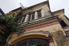 Biệt thự cổ ở Đồng Nai hơn 100 tuổi nguy cơ bị xóa sổ