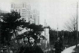 Nhật Bản đầy khác lạ những năm đầu thế kỷ 20 qua loạt ảnh quý