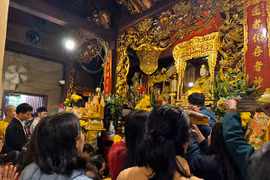 Đền Chợ Củi ở Hà Tĩnh, chốn linh thiêng tìm về 