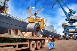 Sản lượng bán hàng thép Hòa Phát đạt 639.000 tấn trong tháng 1 