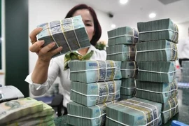 Các ngân hàng thương mại bắt đầu cạnh tranh để thu hút tiền gửi