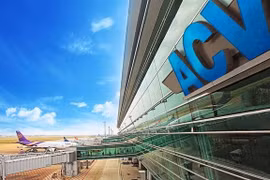 ACV gánh chịu hơn 8.000 tỷ nợ xấu từ những hãng hàng không nào?