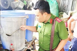 Bà chủ chế nước mắm giá bèo thành thương hiệu xịn