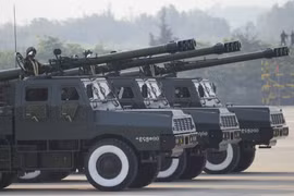 Nóng: Campuchia nhận pháo tự hành khủng từ Trung Quốc