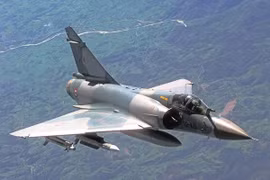 Lô Mirage 2000 đầu tiên từ Pháp đã được trao cho Ukraine 