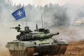 NATO không thể đồng bộ vũ khí vì... hàng tồn từ thời Liên Xô
