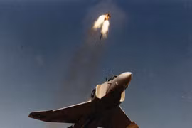 Ghế phóng thoát hiểm là nỗi ám ảnh của mỗi phi công