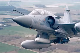 Tiêm kích Mirage-2000 và F-16 Falcon: Kẻ nào ưu việt hơn?