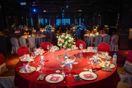 Đi ăn cưới, cụ ông chết tức tưởi sau khi nhận món quà này 