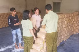 Tạm giữ gần 11 tấn đường nghi nhập lậu của công ty Vạn Khoa Nguyên