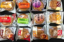 Tràn lan bánh trung thu siêu rẻ, có thể để ăn cả đời