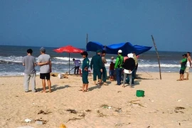 Huế: Một nam sinh viên mất tích khi đi tắm biển