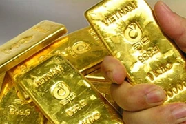 Tết Mậu Tuất, nên mua gì để cầu may mắn cả năm?