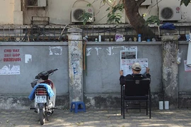 Ngân hàng Nhà nước nói gì về vay online lãi suất 700%? 