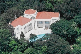 Có gì bên trong biệt thự đắt nhất Hong Kong vừa rao bán