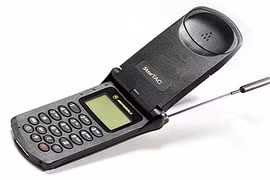 Nhìn lại 7 điện thoại Motorola huyền thoại một thời