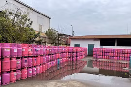 Công an Hà Nội vào cuộc vụ hàng chục nghìn vỏ bình Petrovietnam Gas tập kết trái phép