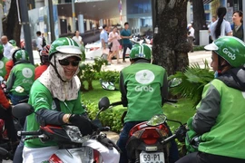 Kiểu phụ thu quái lạ của Grab!