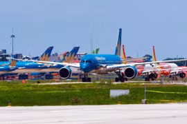 Bộ Tài chính: Việc miễn, giảm thuế ngành hàng không cần được cân nhắc