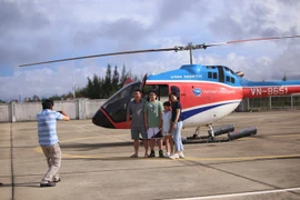 Hơn 2 triệu đồng cho 12 phút ngắm Đà Nẵng từ trên cao, du khách thấy gì?