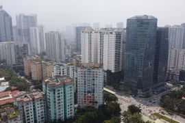 Điều chỉnh quy hoạch đường Lê Văn Lương: Lợi nhuận khủng