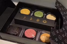 Chị em phát sốt vì bánh trung thu "ăn vào sang cả người"