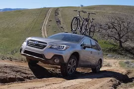 Cặp đôi Subaru Legacy & Outback 2018 “chốt giá” 504 triệu