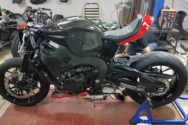 Thợ Việt độ môtô Honda CBR1000RR “chất như Tây“