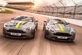 Bộ đôi siêu xe Aston Martin “khủng” giá từ 2,85 tỷ